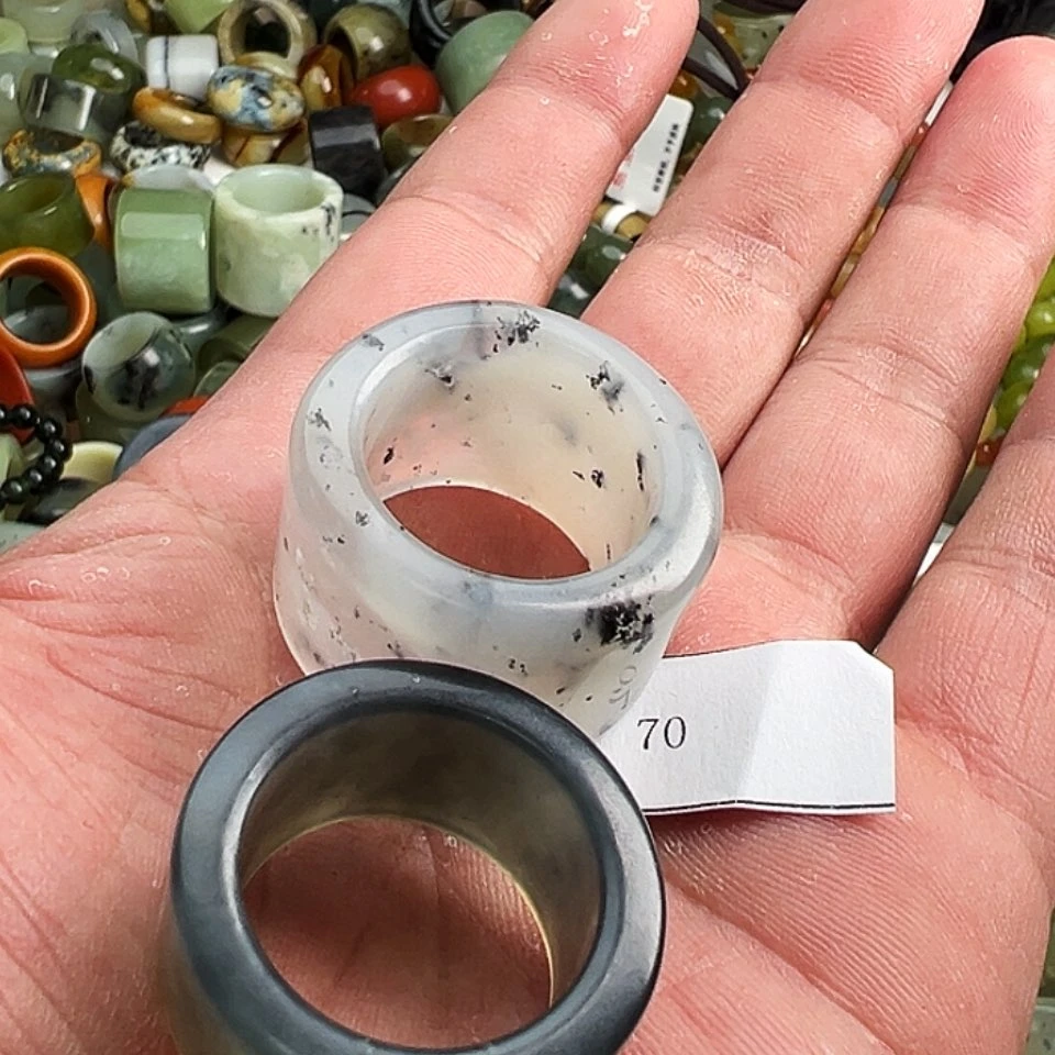 【闪购商品】未镶嵌蛇纹石玉戒指華****份