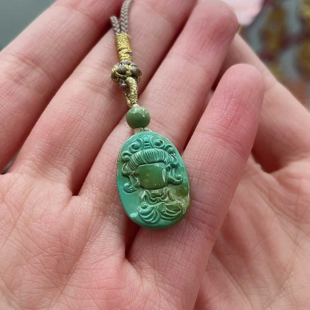 绿松石颈饰未镶嵌