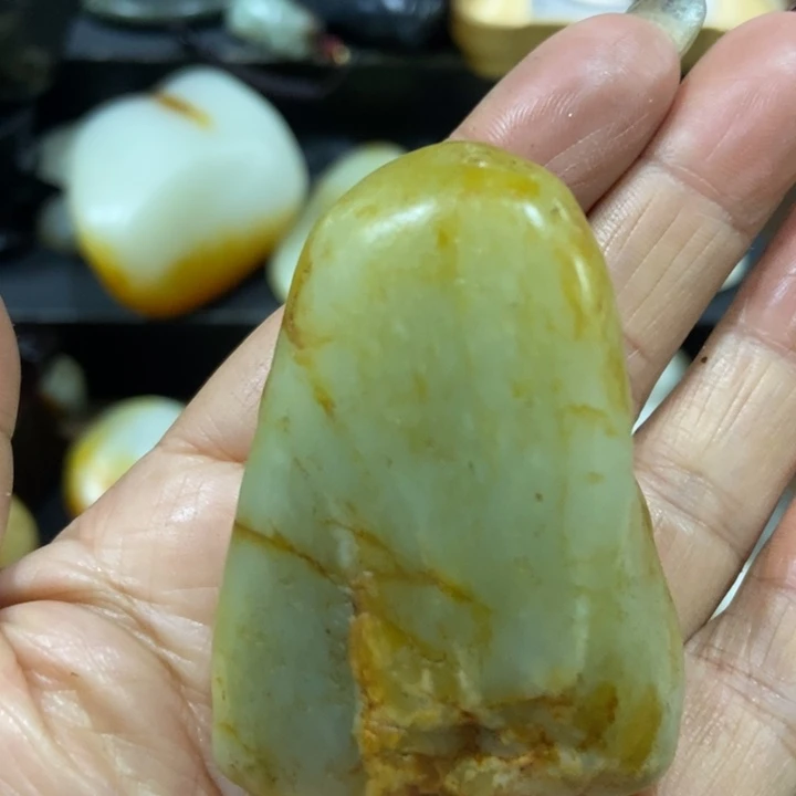 和田玉（糖玉）未镶嵌挂件