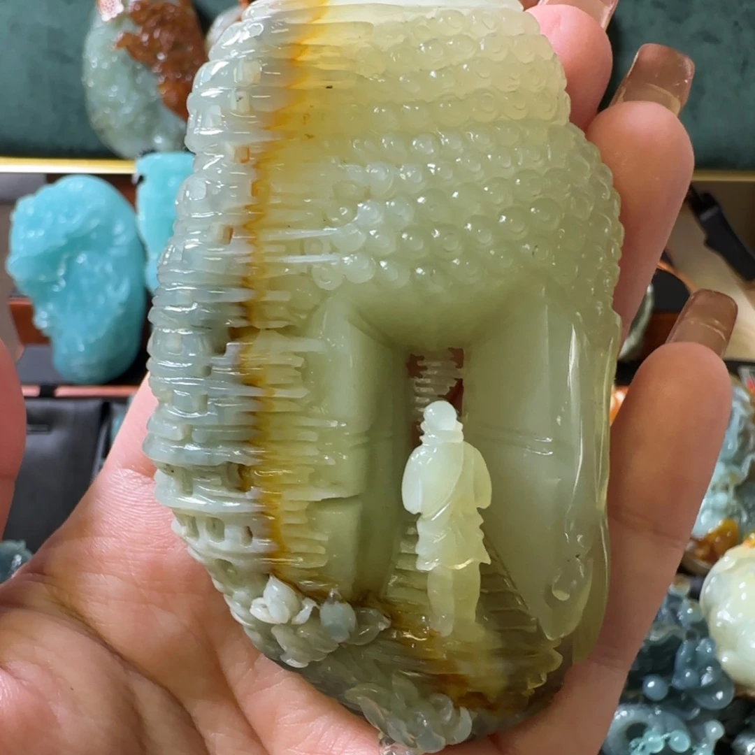 岫玉未镶嵌颈饰佛头