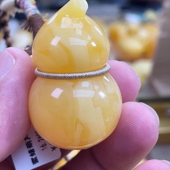 琥珀未镶嵌珠宝奇石琥珀