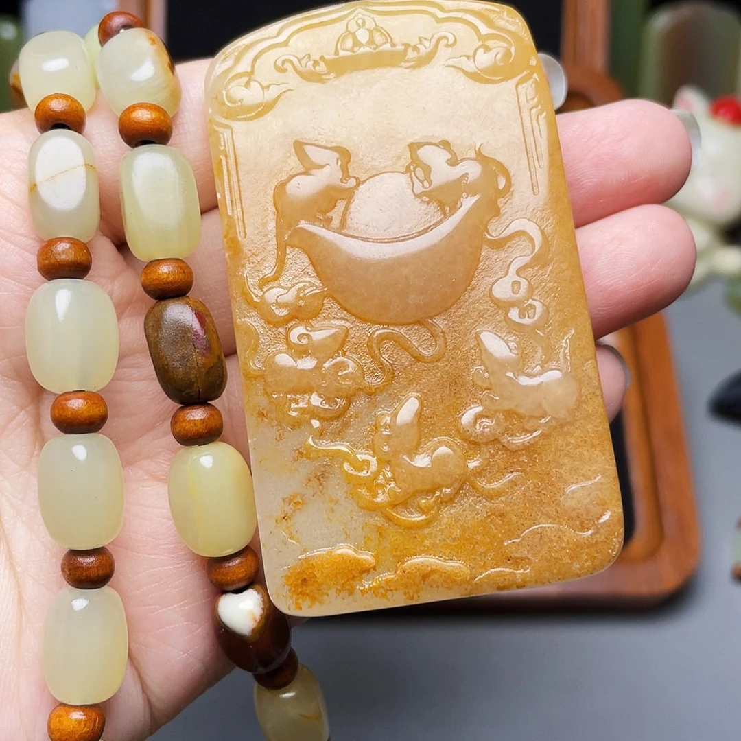 随***缘新疆昆仑山脉料生肖鼠牌