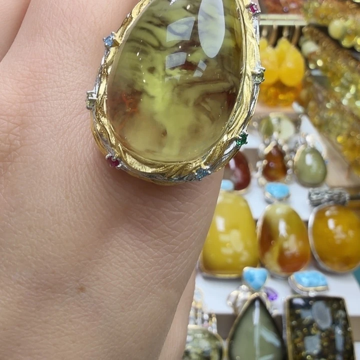 琥珀未镶嵌珠宝奇石