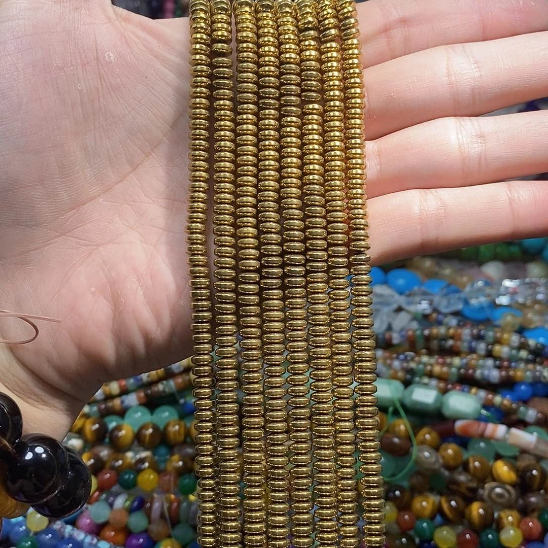 石英质玉未镶嵌，2条黑胆石飞碟隔片6mm，