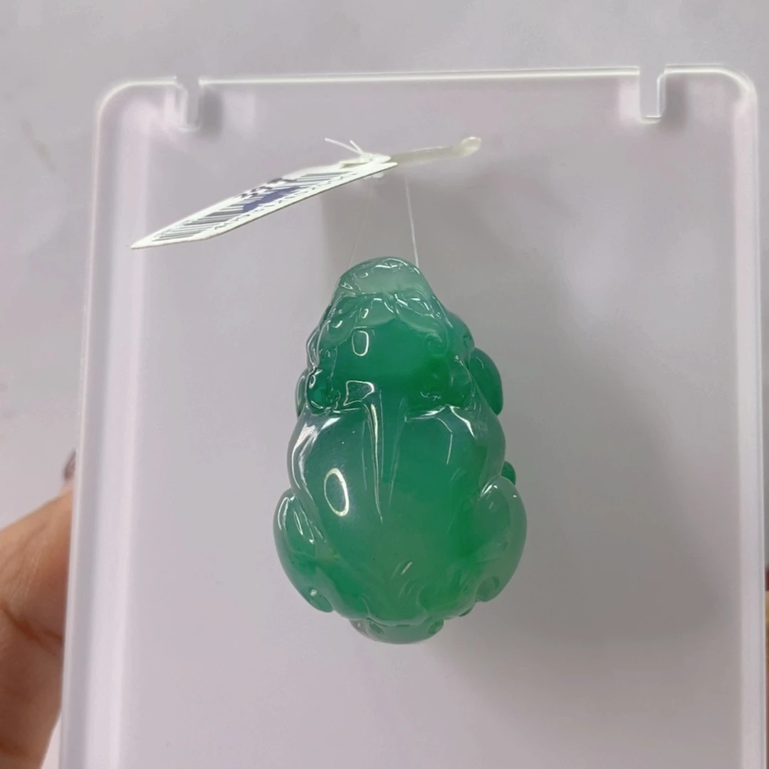 石英质玉未镶嵌颈饰