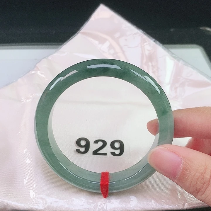 翡翠未镶嵌手镯翡翠