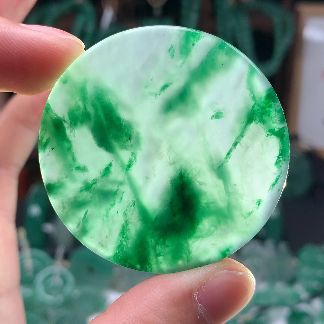 石英质玉吊坠(不含链)未镶嵌圆牌