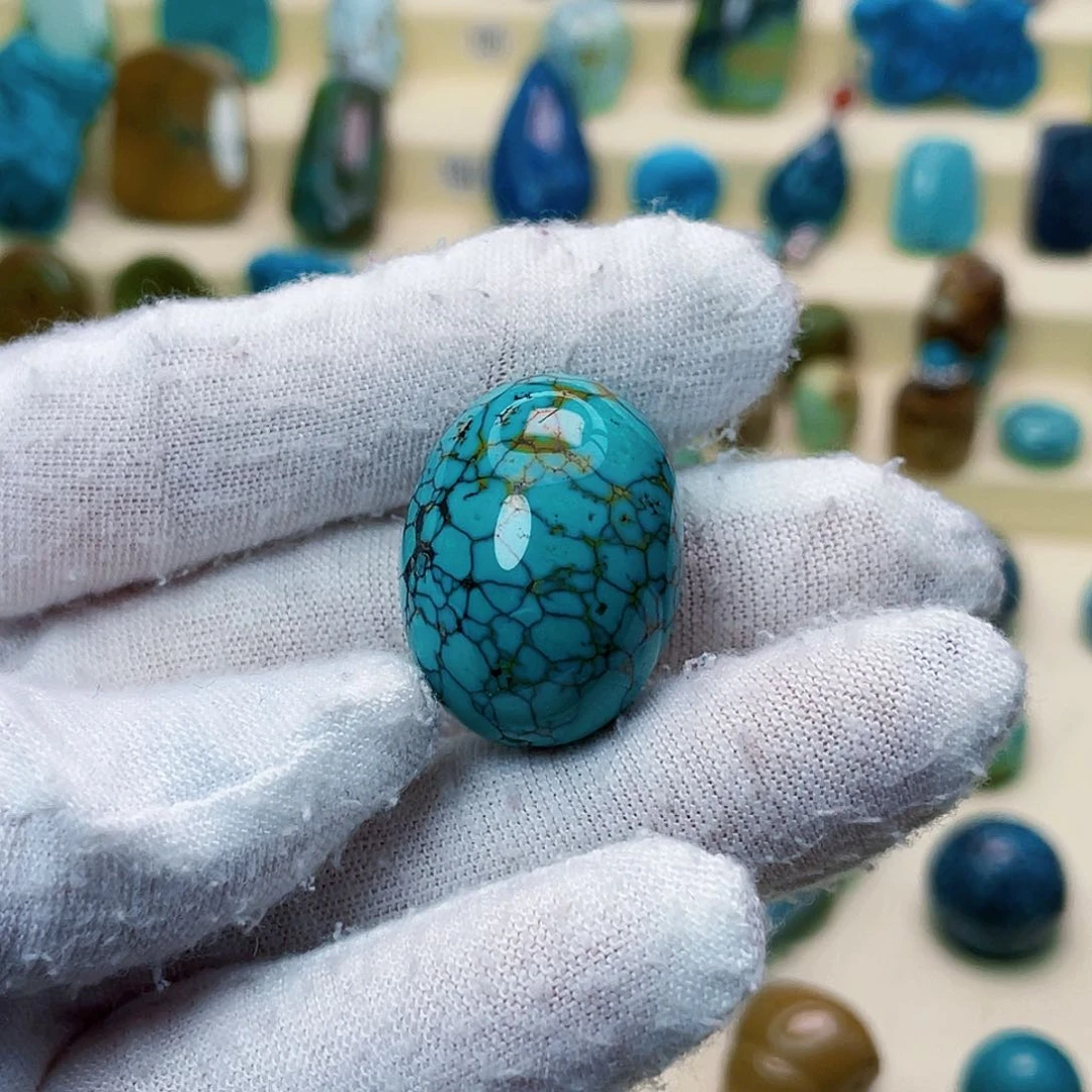 绿松石颈饰未镶嵌