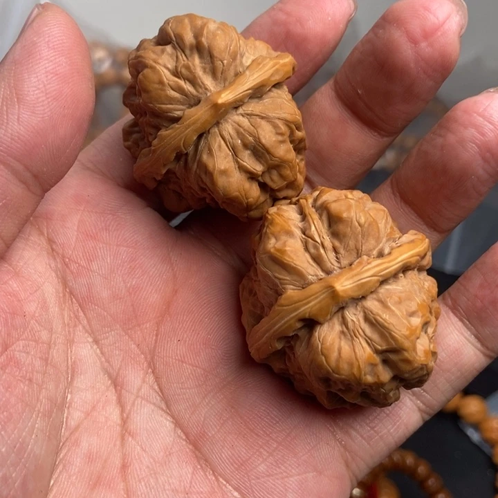 文玩核桃吊坠今天