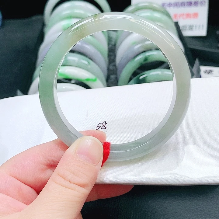 翡翠未镶嵌手镯57