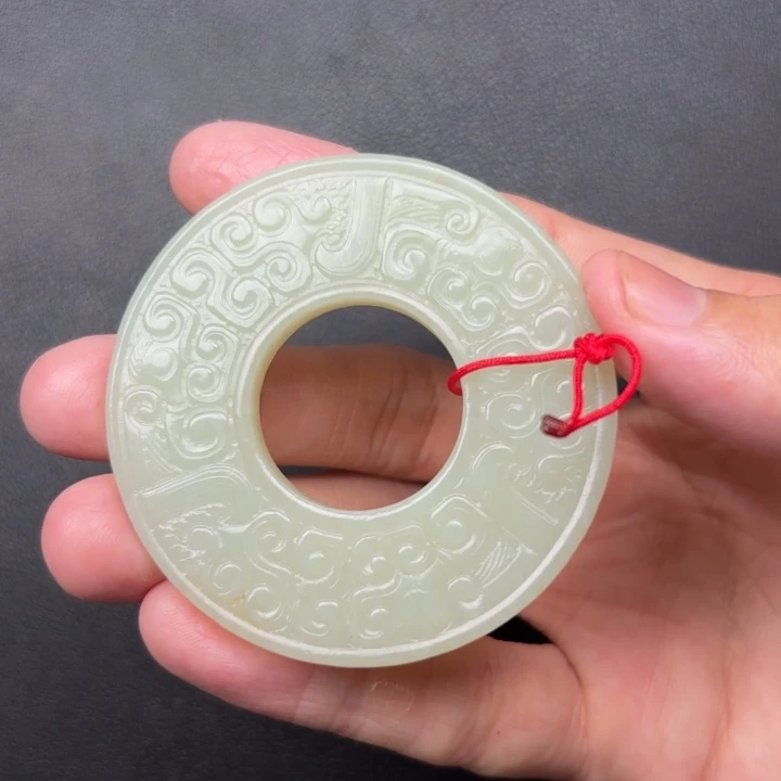 鱼***洋和田玉未镶嵌颈饰