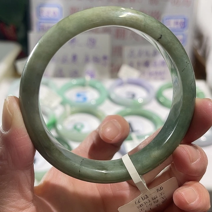 翡翠未镶嵌手镯纯天然缅甸翡翠手镯