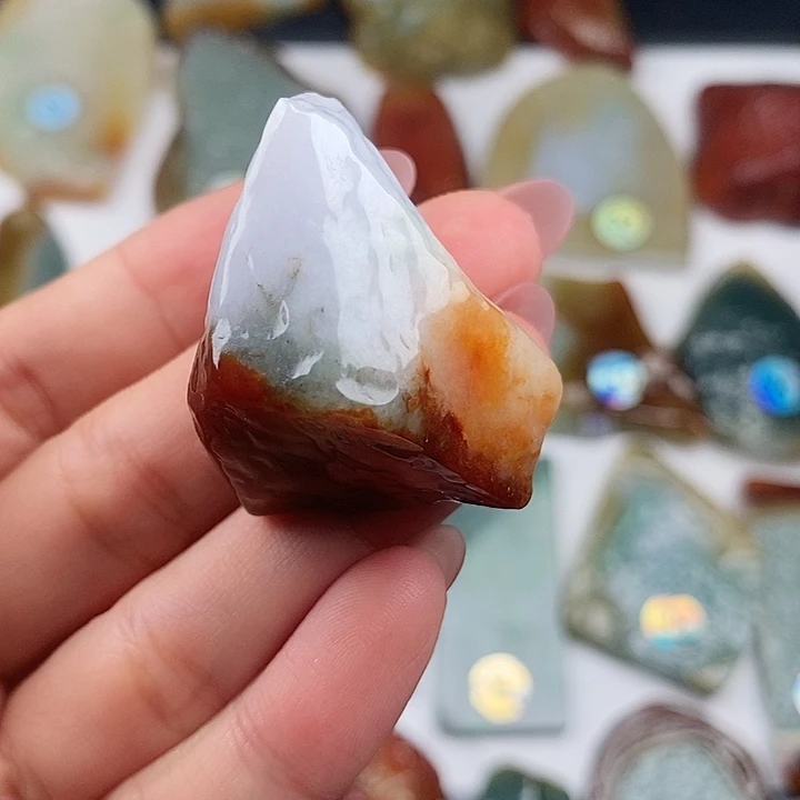 颈饰未镶嵌翡翠天然