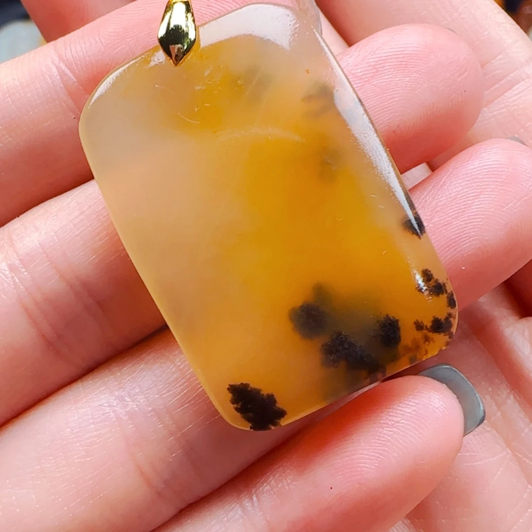 石英质玉（黄龙玉）未镶嵌1