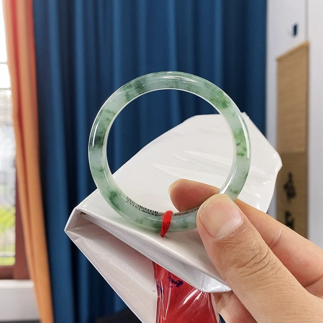 未镶嵌手镯翡翠翡翠