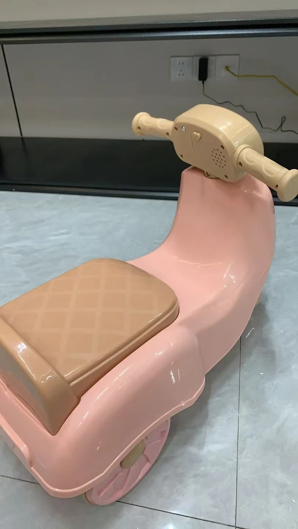 玩具扭扭车粉色樱花车