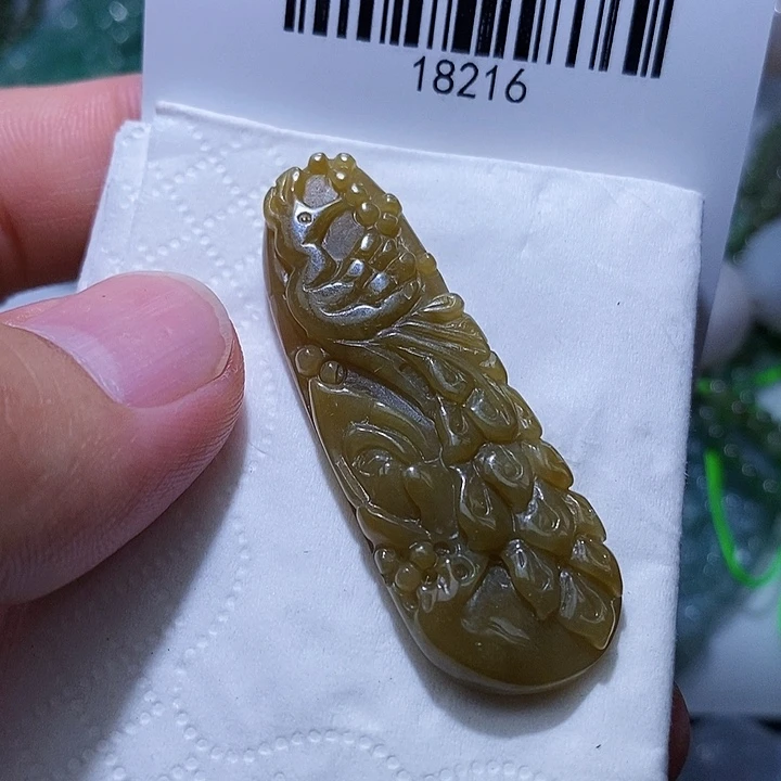颈饰未镶嵌翡翠天光墟翡翠市场现金代购