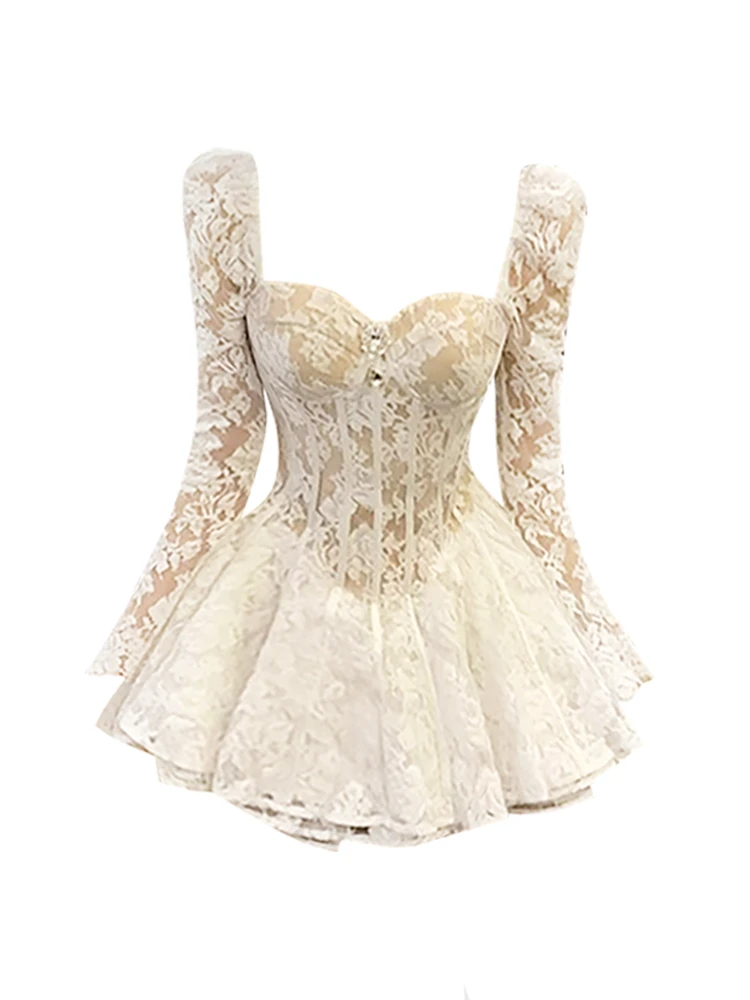 【自在风雅】白色法式蕾丝方领连衣裙女秋冬新款设计感气质显瘦短裙