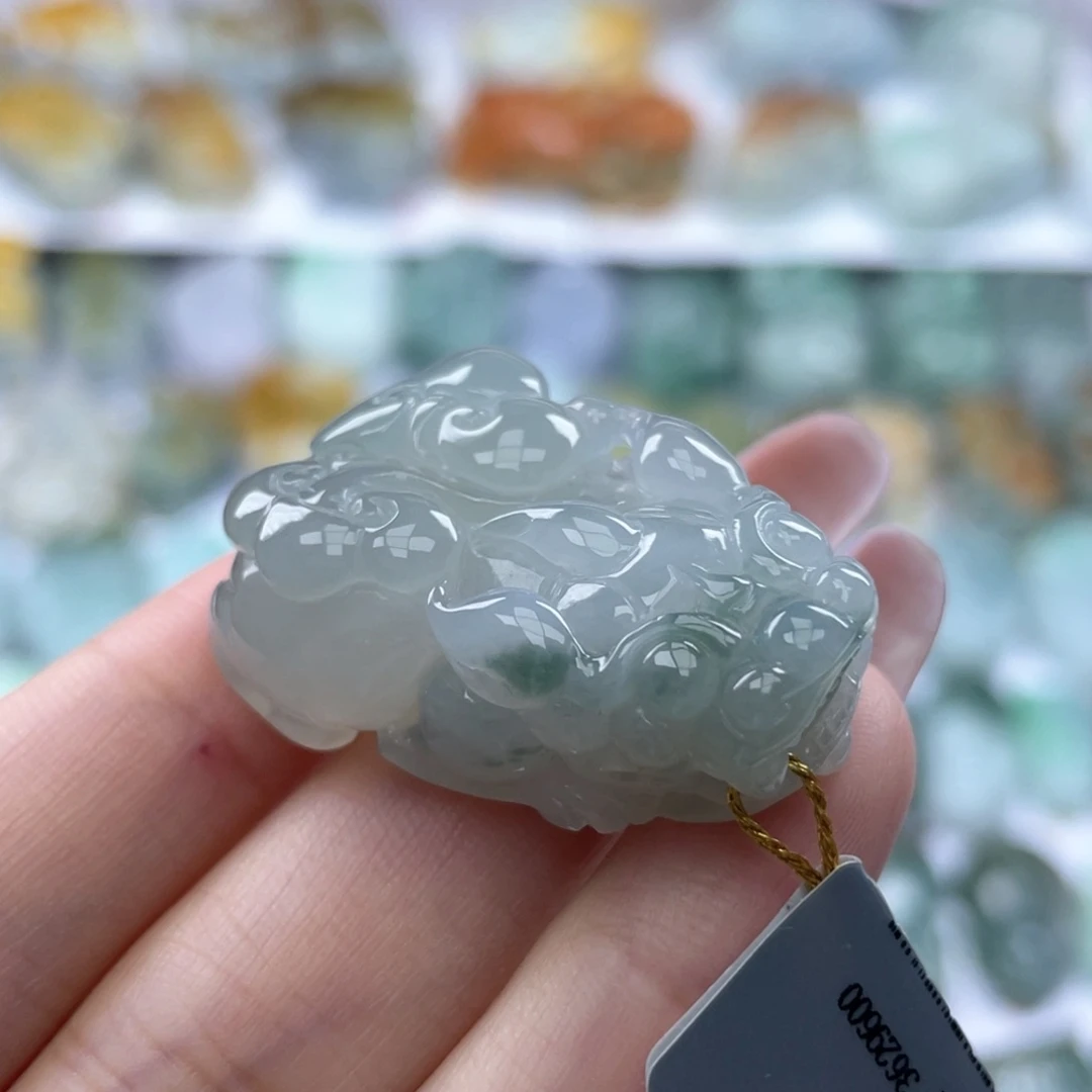 颈饰未镶嵌翡翠貔貅11