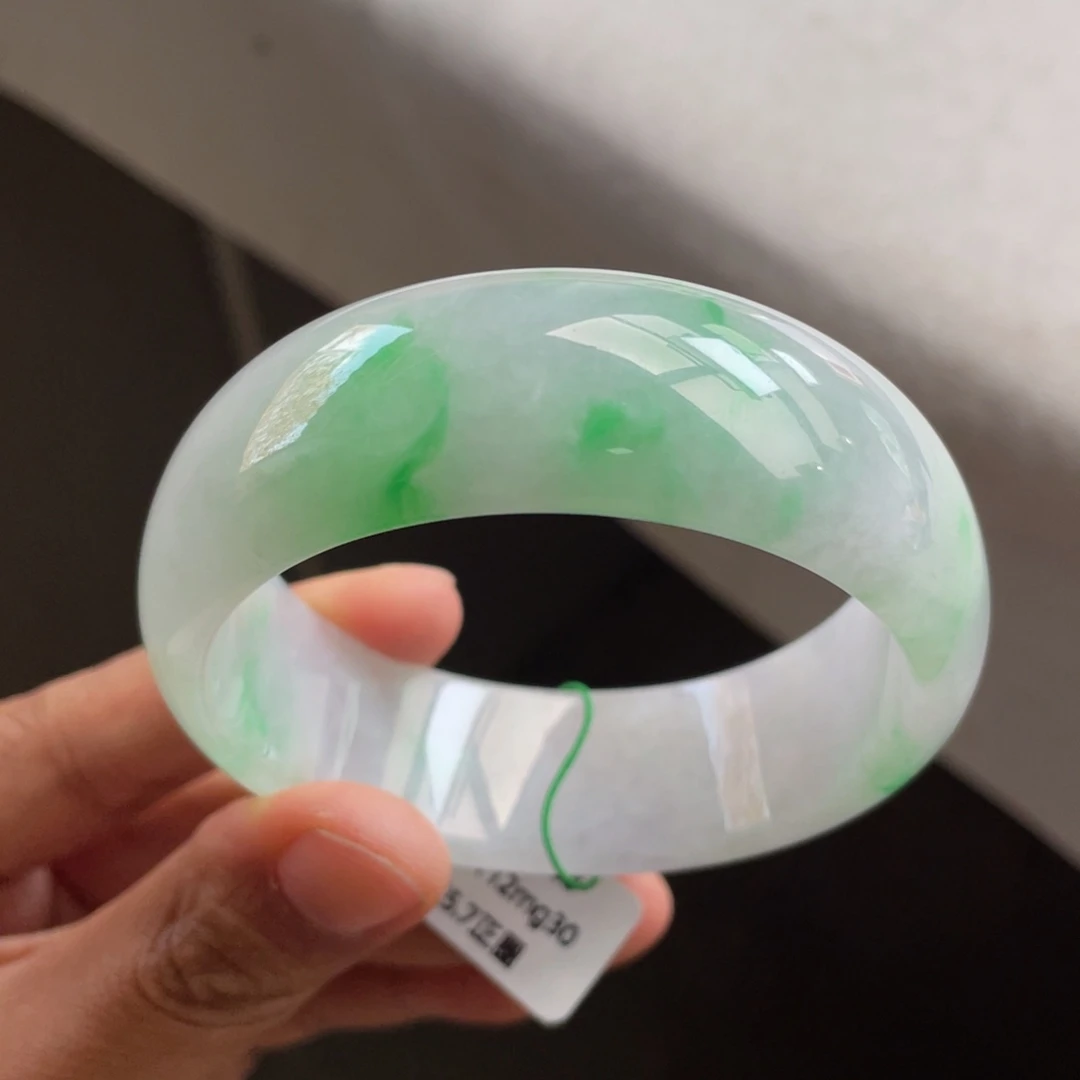 翡翠未镶嵌手镯白底飘翠轮胎手镯【强推】