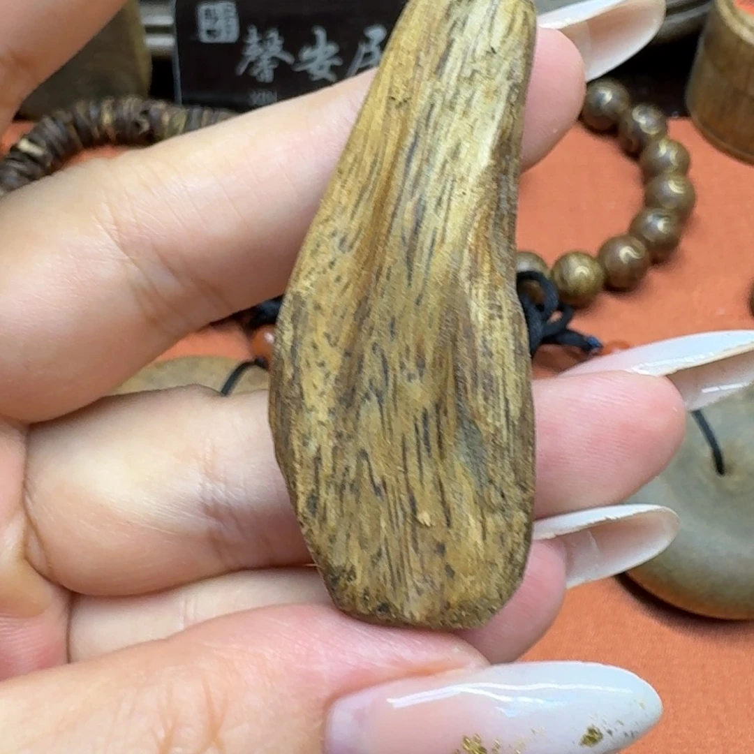 大叶紫檀（黑酸枝木类）