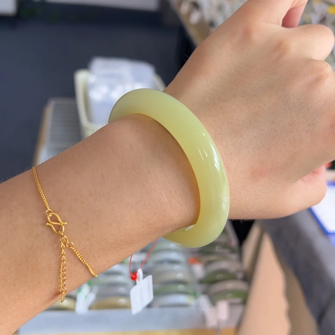 未镶嵌手镯和田玉  「若羌黄口」鹅黄