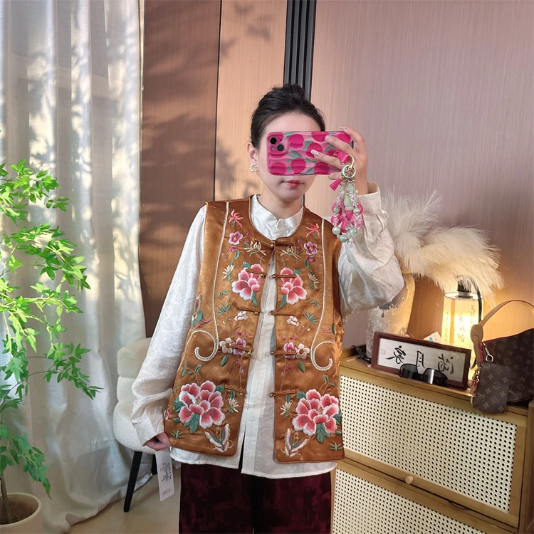『唐朝牡丹』设计师款新中式国风马甲女秋重工刺绣盘扣马夹