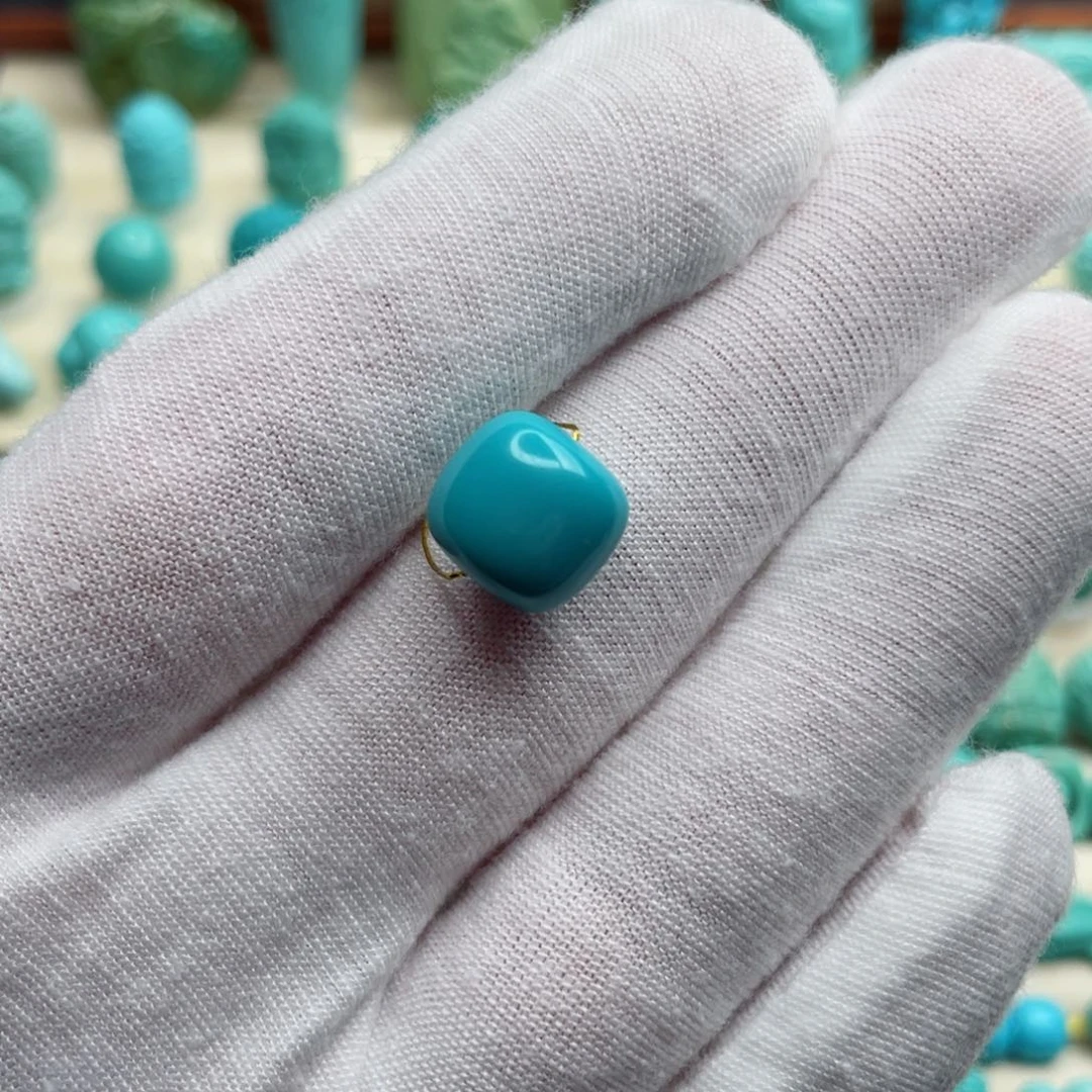 未镶嵌绿松石珠宝奇石