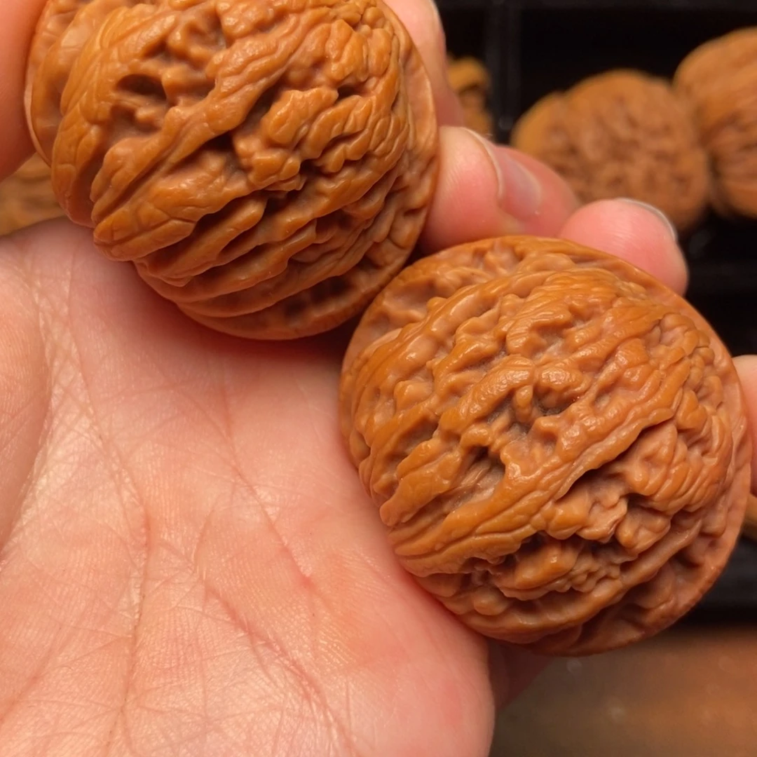 文玩核桃把件秦岭山脉核桃