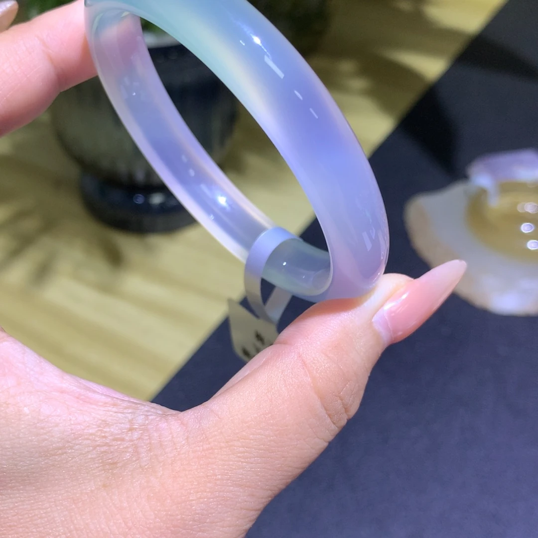 玛瑙/玉髓未镶嵌手镯紫绿正圈