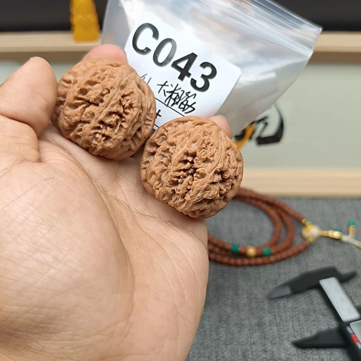 吊坠文玩核桃41粗筋