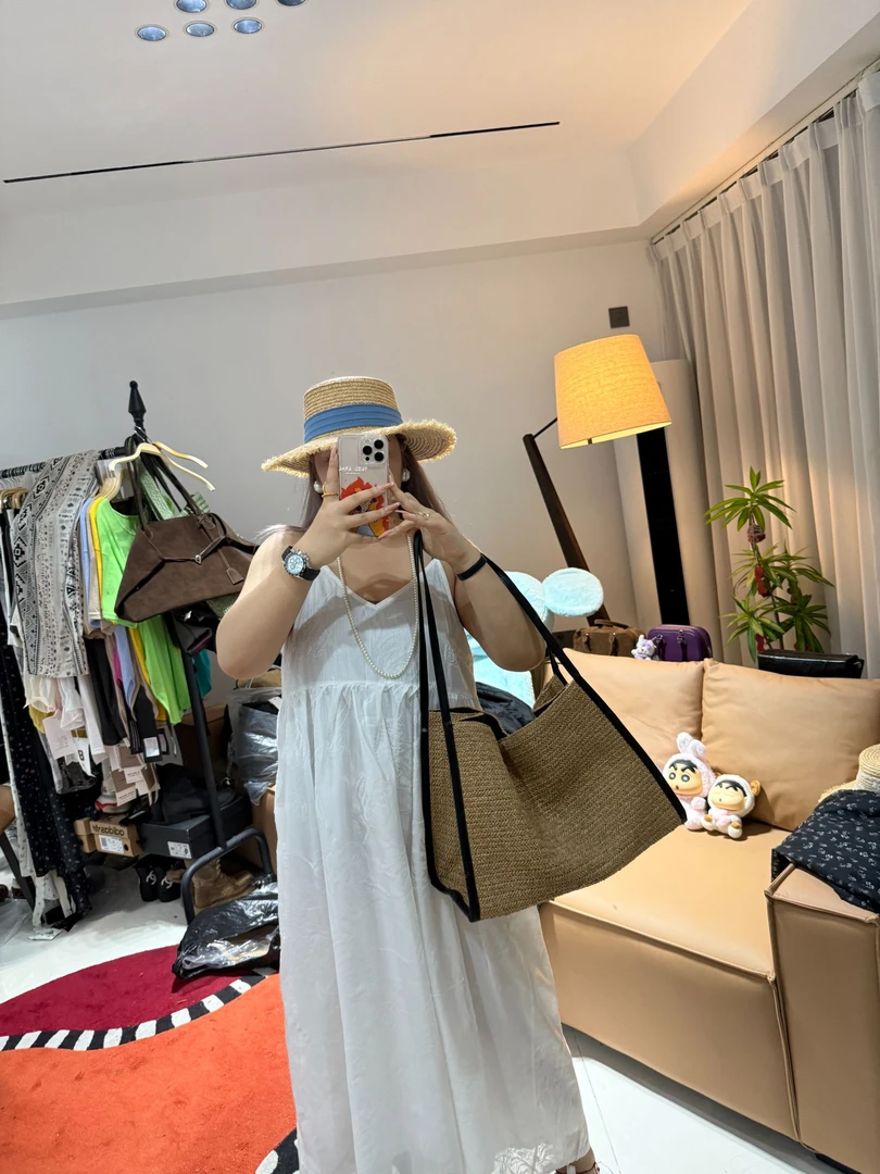 阿毛家大码夏季吊带长裙重工丝绒提花设计露背海边度假性感甜美