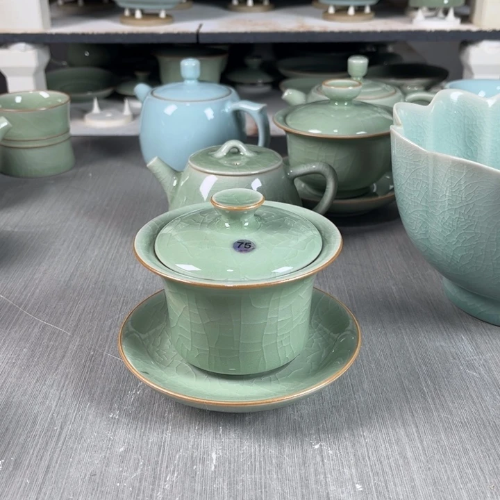 豆绿马蹄盖碗大矿斑