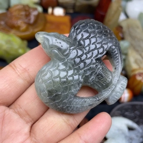 蛇纹石玉未镶嵌颈饰91