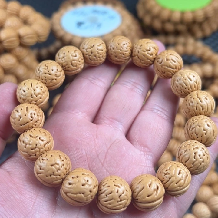 手串桃核15左右金丹