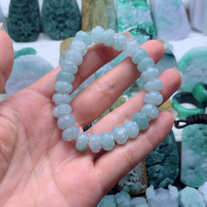 定制翡翠未镶嵌手串