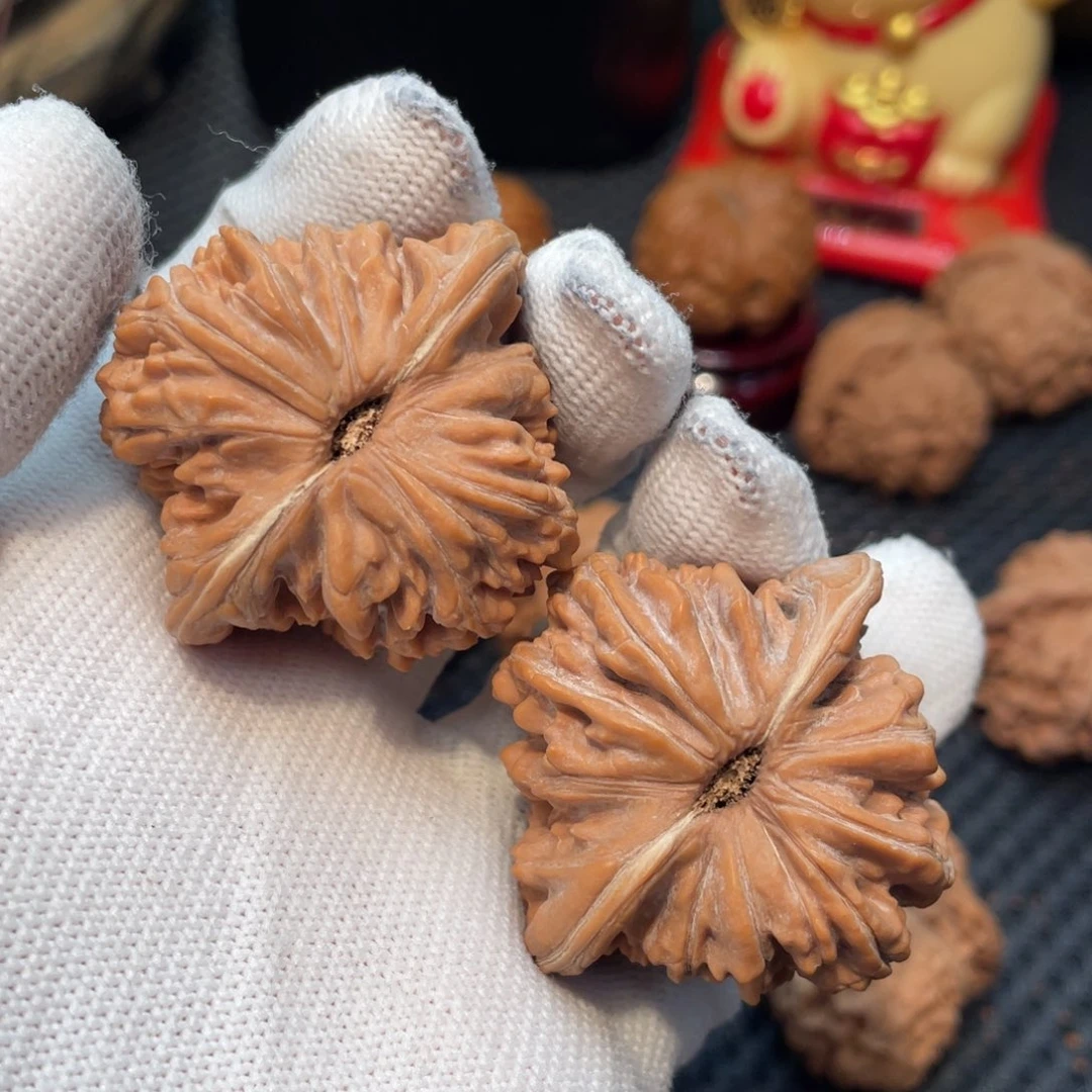 文玩核桃把件四座楼4.5全品