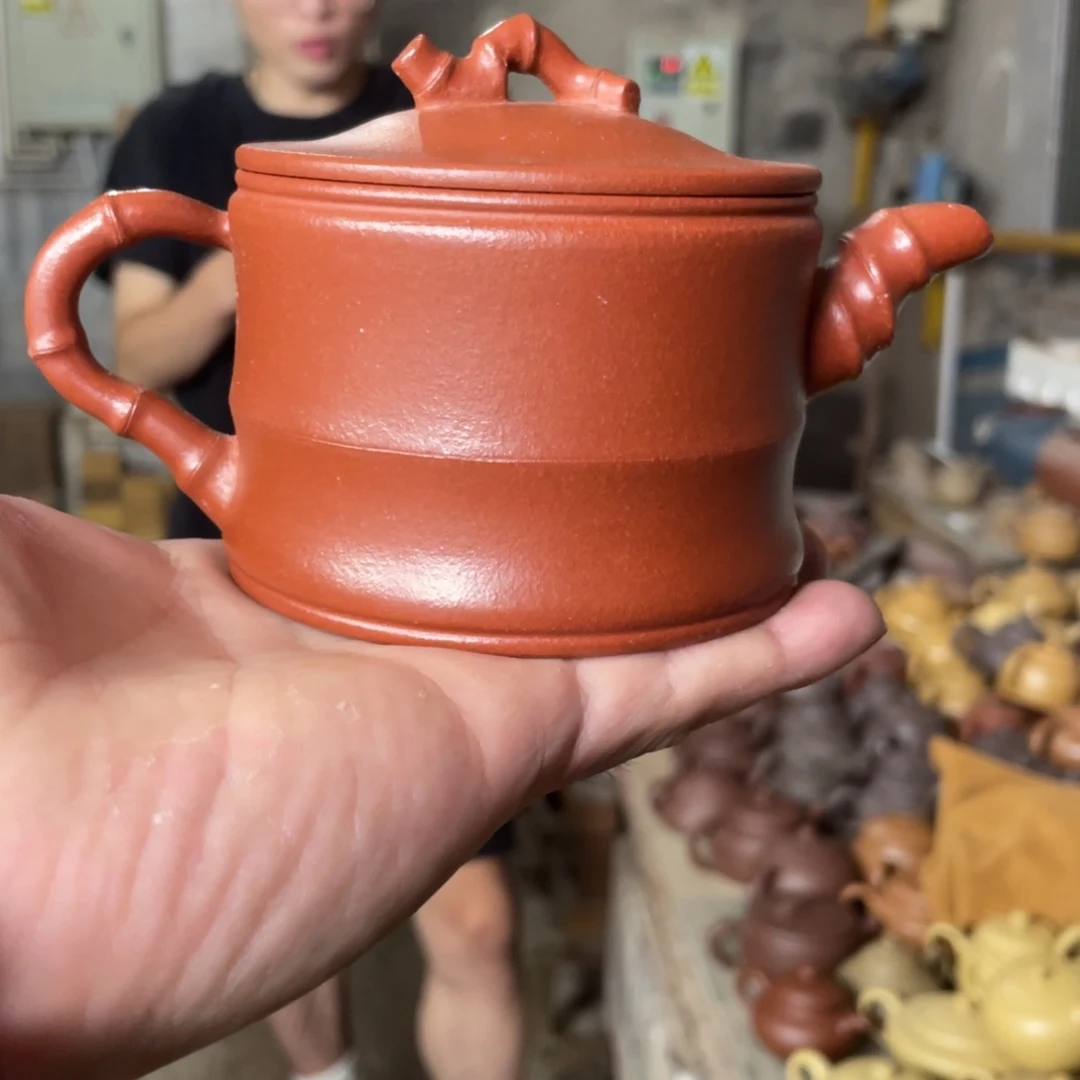 茶壶紫砂ZQ。一品竹段 老朱泥。  全手工240CC