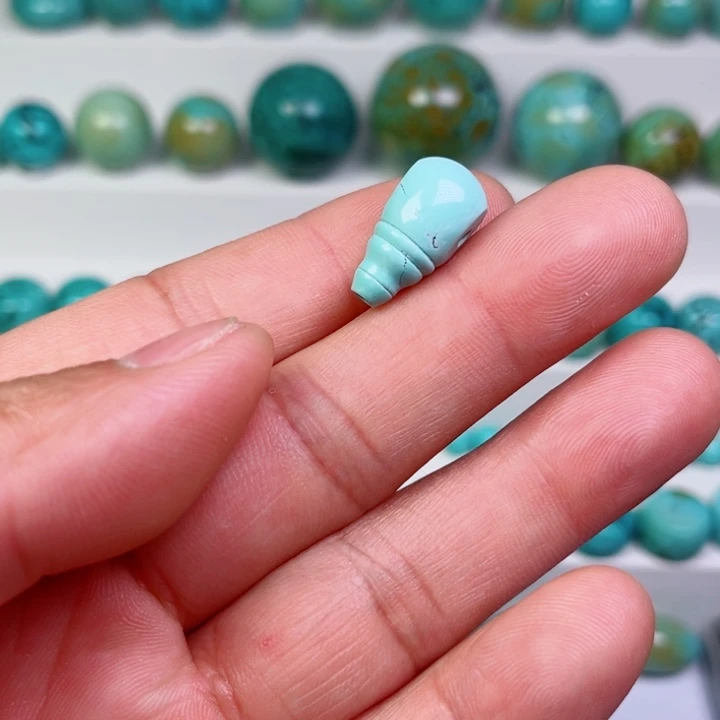 自***卷绿松石未镶嵌珠宝奇石