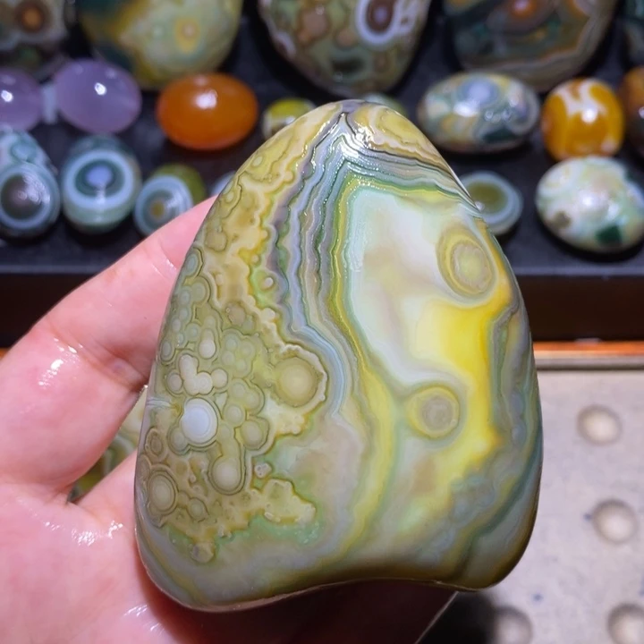 玛瑙/玉髓未镶嵌珠宝半成品