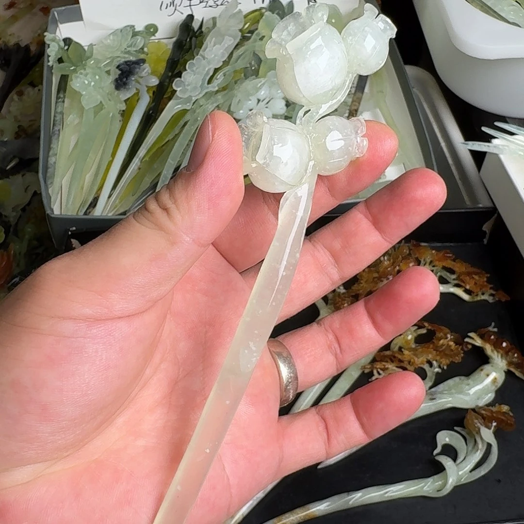 蛇纹石玉未镶嵌发饰