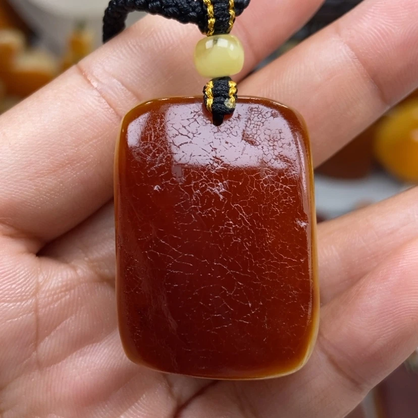 【闪购商品】琥珀颈饰未镶嵌
