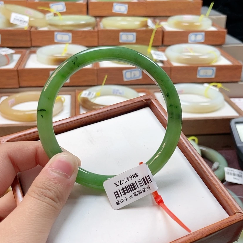 【闪购商品】和田玉手镯未镶嵌