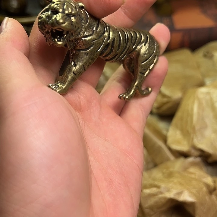 精美铜器，点击下单