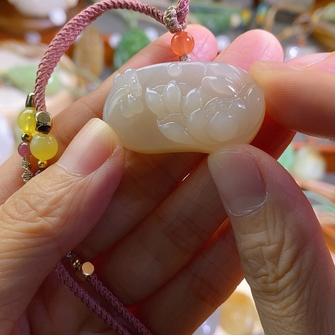 和田玉未镶嵌颈饰含*