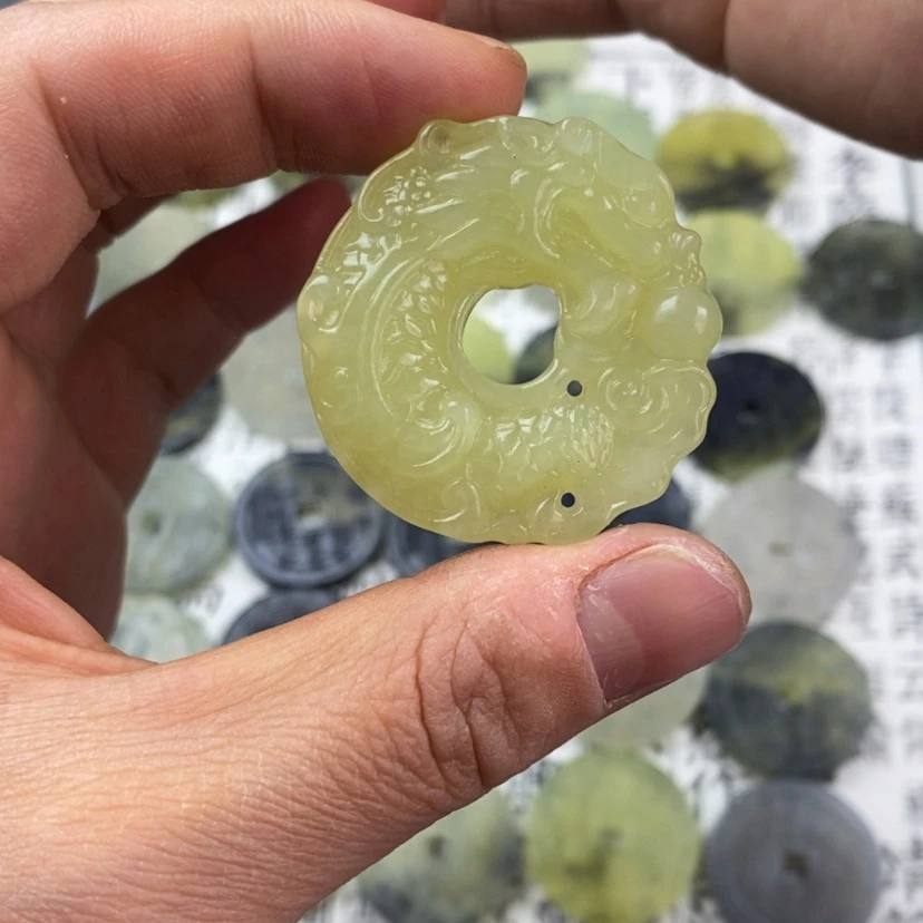 【闪购商品】岫玉颈饰未镶嵌岫玉龙鱼吊坠