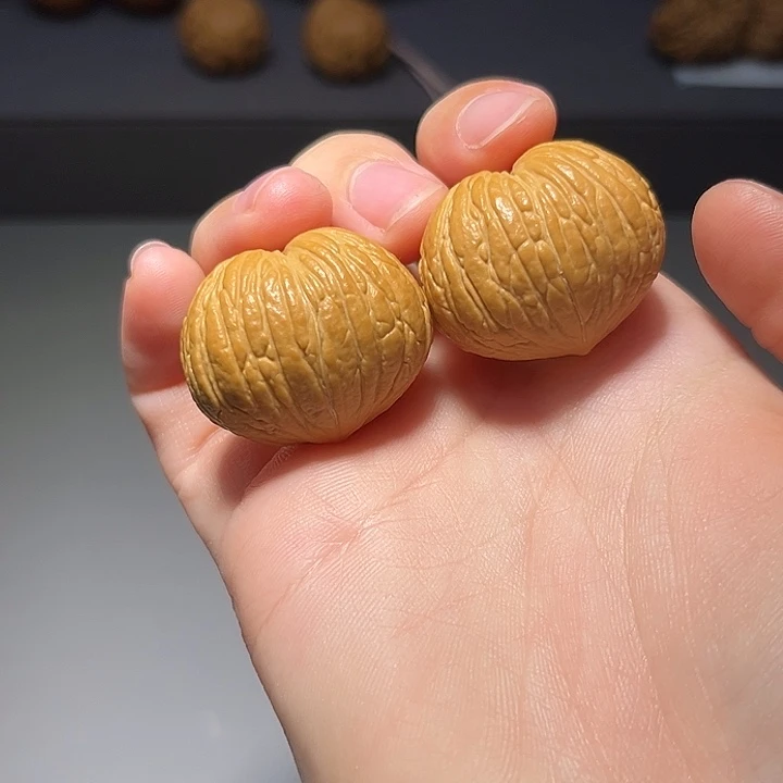 文玩核桃把件屁桃777