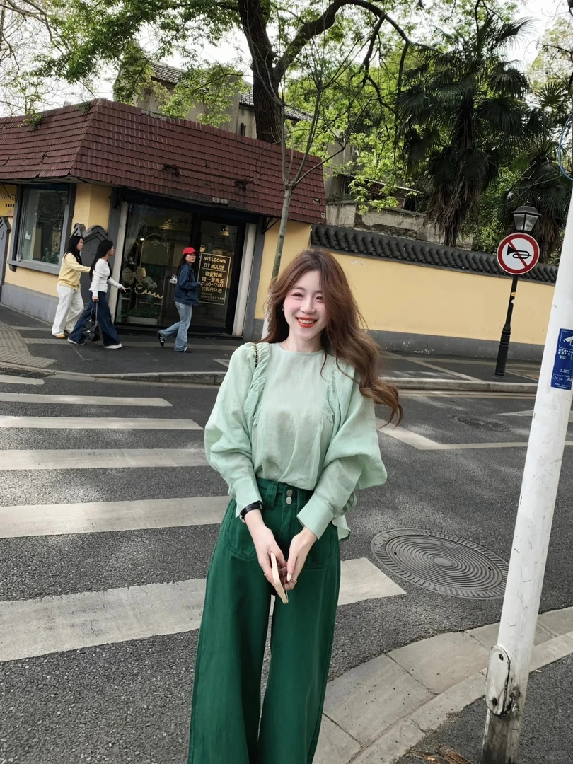2025新款春夏搭配一整套韩系绿色衬衫上衣百搭阔腿裤两件套高级感