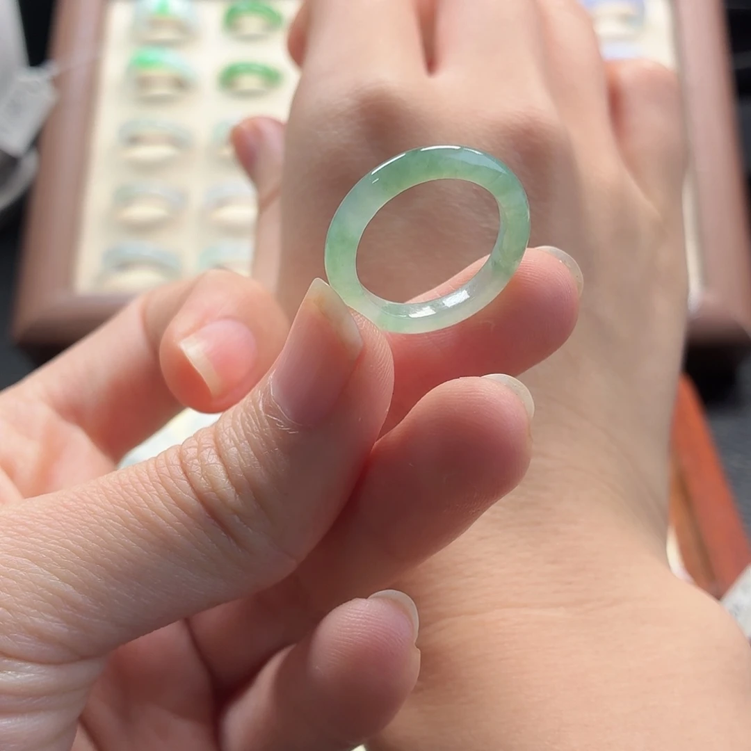 翡翠未镶嵌戒指圈口13