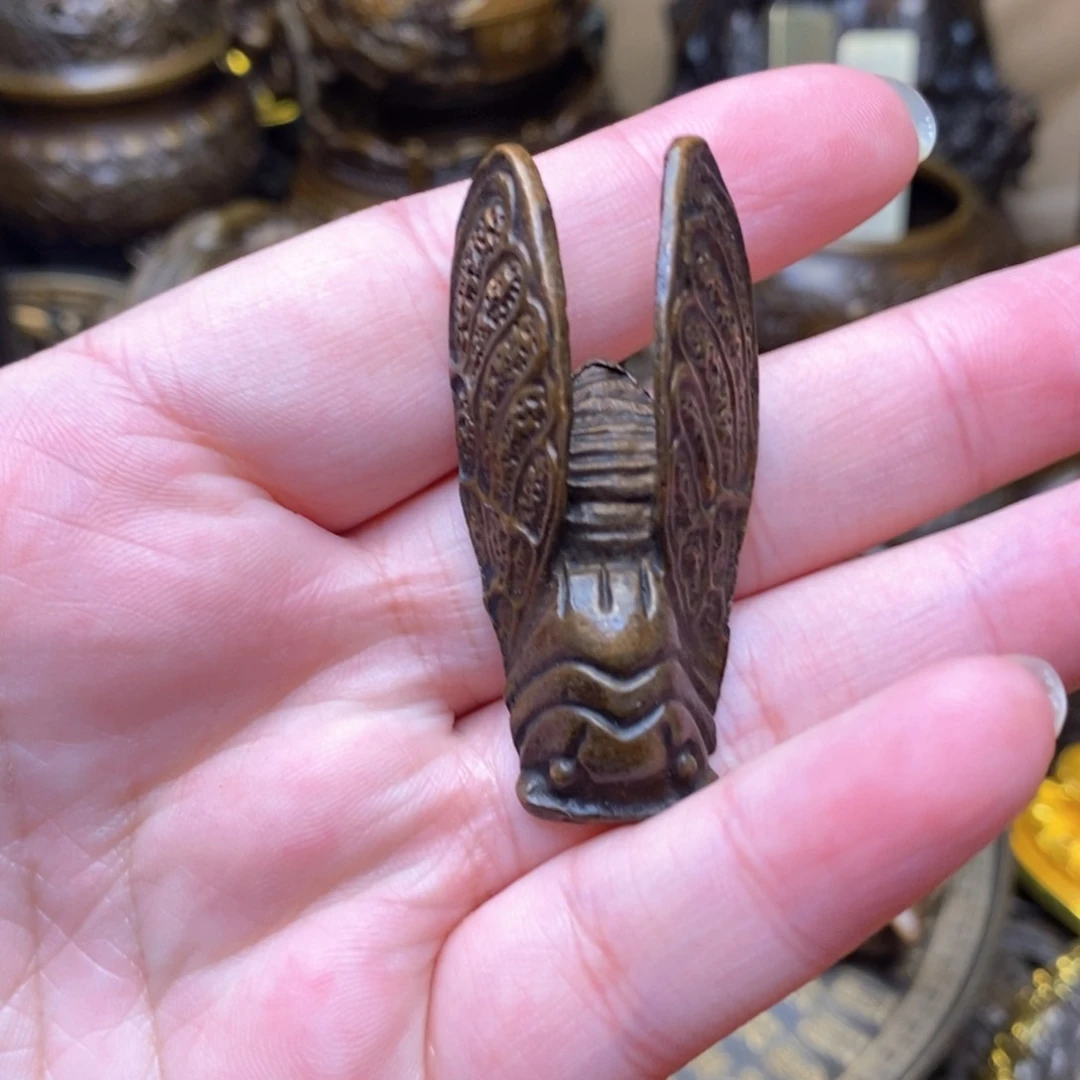 铜器摆件做工精良